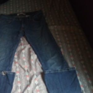 Size 9 Levi's jeans